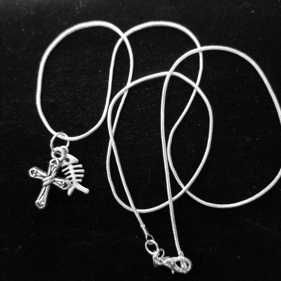 Jesus Fish & Cross .925 Sterling Silver Ne… - Picture 2 of 5